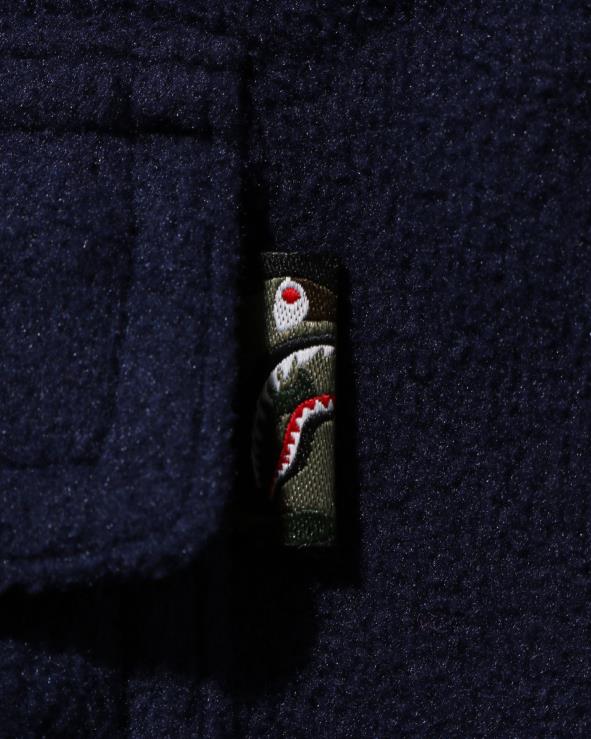 כְּחוֹל A Bathing Ape 644LV1642 ילדים מעיל תיקון כריש