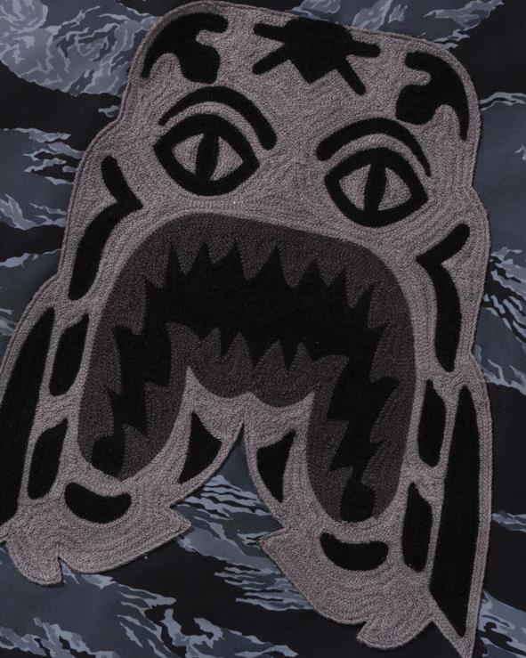 שָׁחוֹר A Bathing Ape 644LV326 גברים tiger camo long ma-1