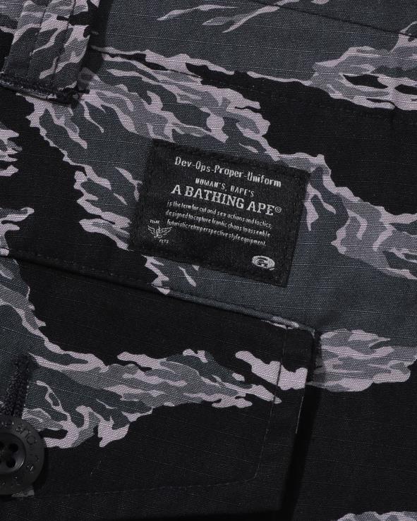 שָׁחוֹר A Bathing Ape 644LV335 גברים מכנסיים צבאיים בגזרה רגועה