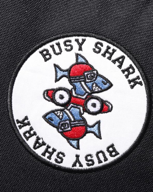 שָׁחוֹר A Bathing Ape 644LV747 גברים חבילת יום כריש עמוסה