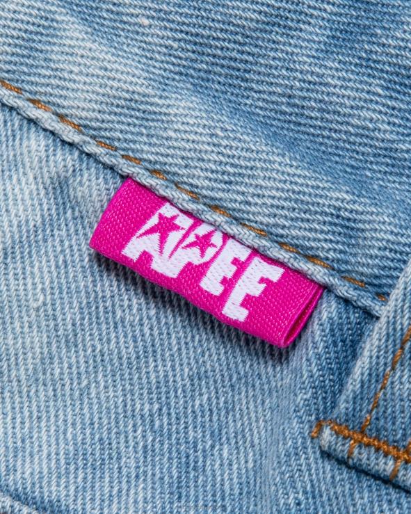 דֵנִים A Bathing Ape 644LV967 נשים מכנסי ג'ינס קצרים עם לוגו