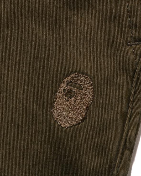 בז' A Bathing Ape 644LV98 גברים מכנסי צ'ינו קצרים בגזרה רופפת נקודה אחת